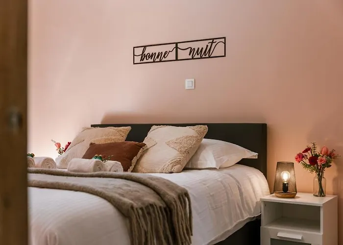 Huswell - Beachfront Apartment In Zeebrugge